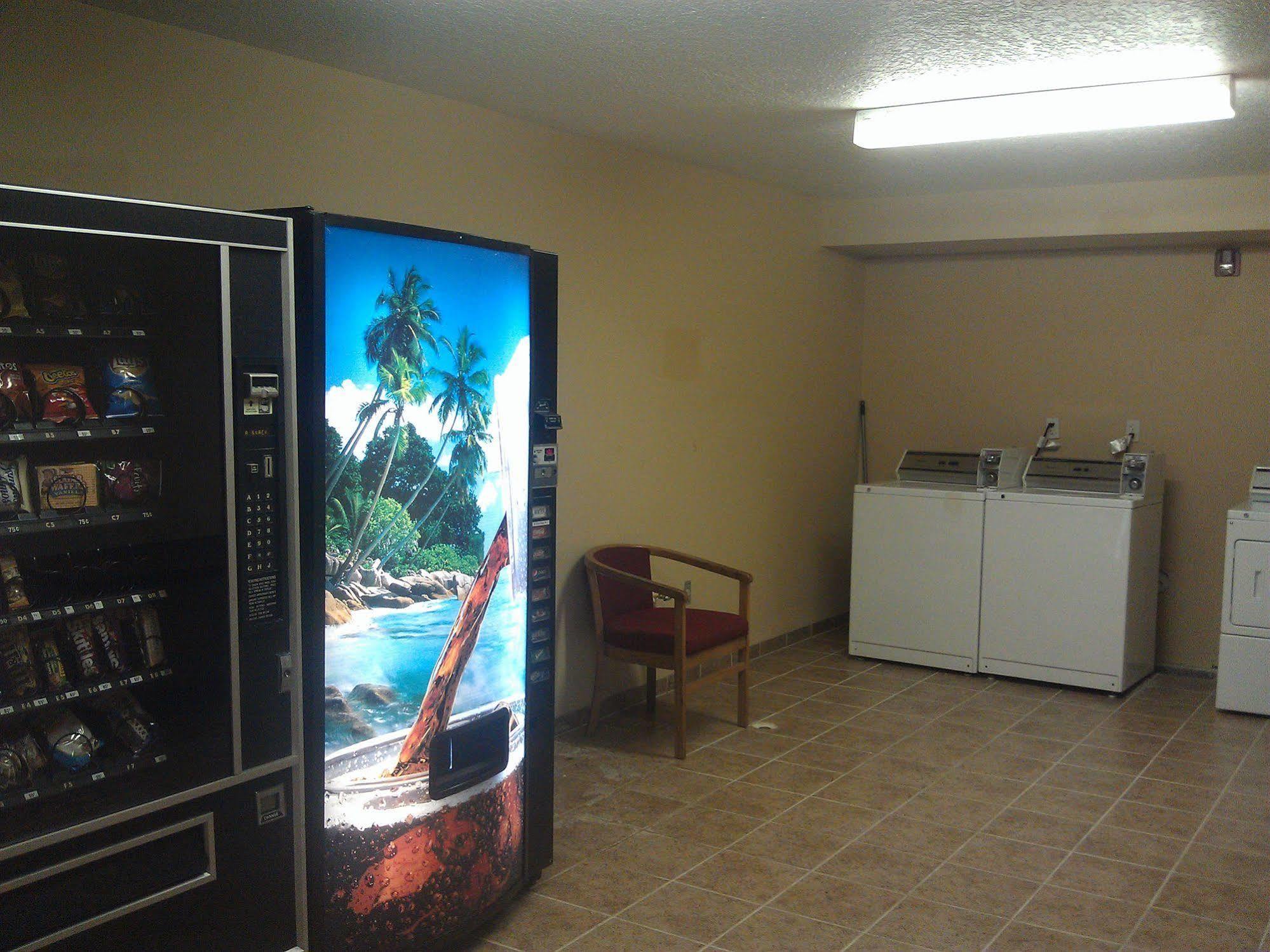 Serena Inn Citrus Ridge Extérieur photo